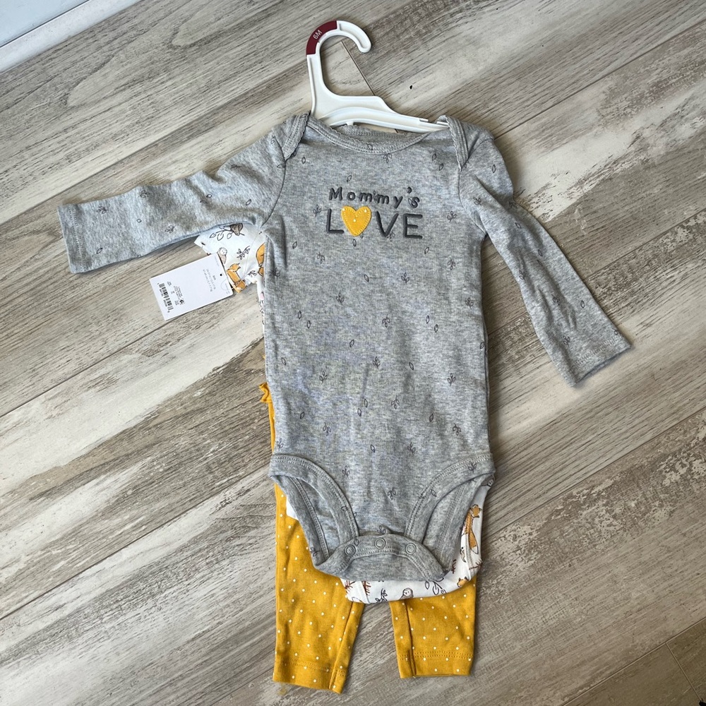 Carter’s 3 Piece Set